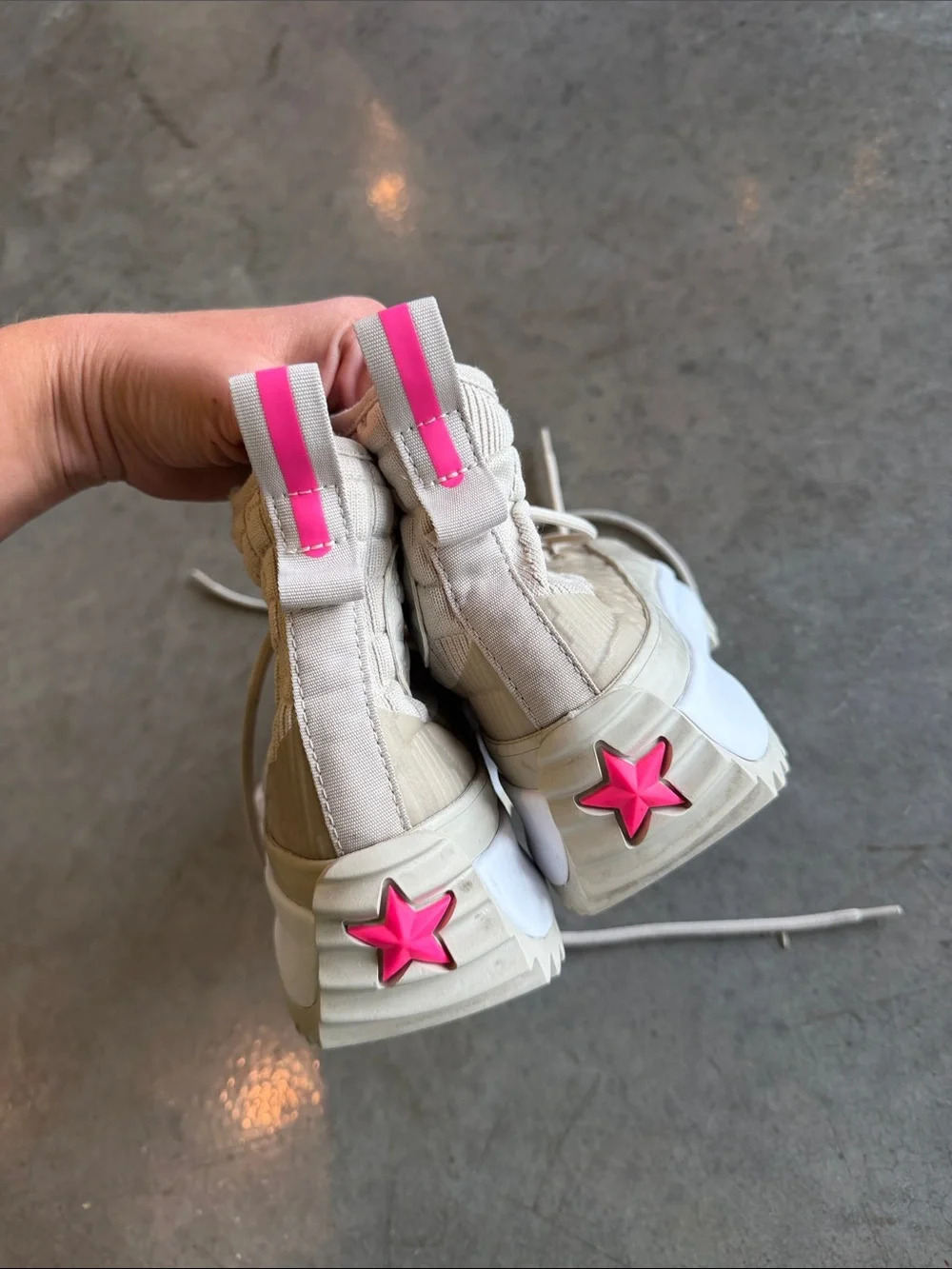 Converse - Picture 3 of 5